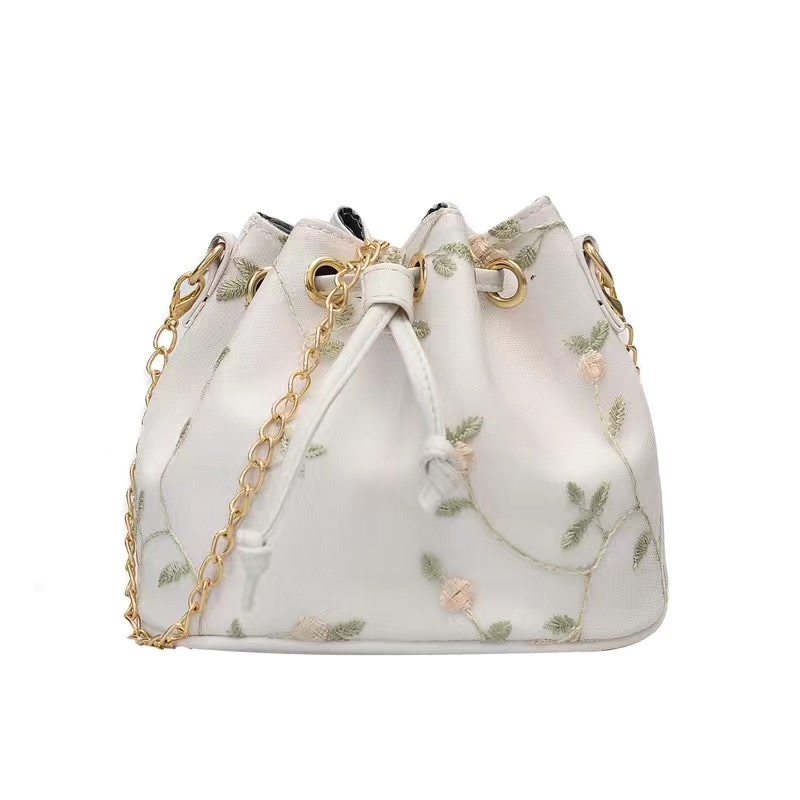 Custom-made new Korean-style crossbody bags, bucket bags and chains for export and domestic sales details Picture