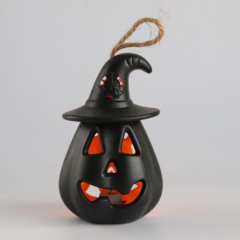 Halloween pumpkin lantern LED seven-color flash, terrifying skull lantern, new capped pumpkin candle lantern, small horse lantern Application Scenario