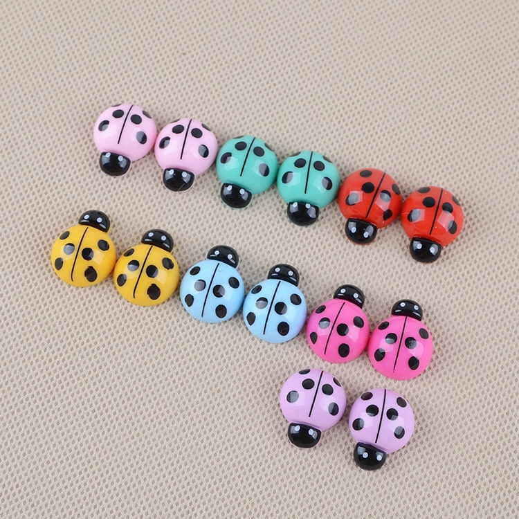 Cartoon beetle accessories accessories seven star Ladybug resin patch mobile shell accessories DIY accessories wholesale