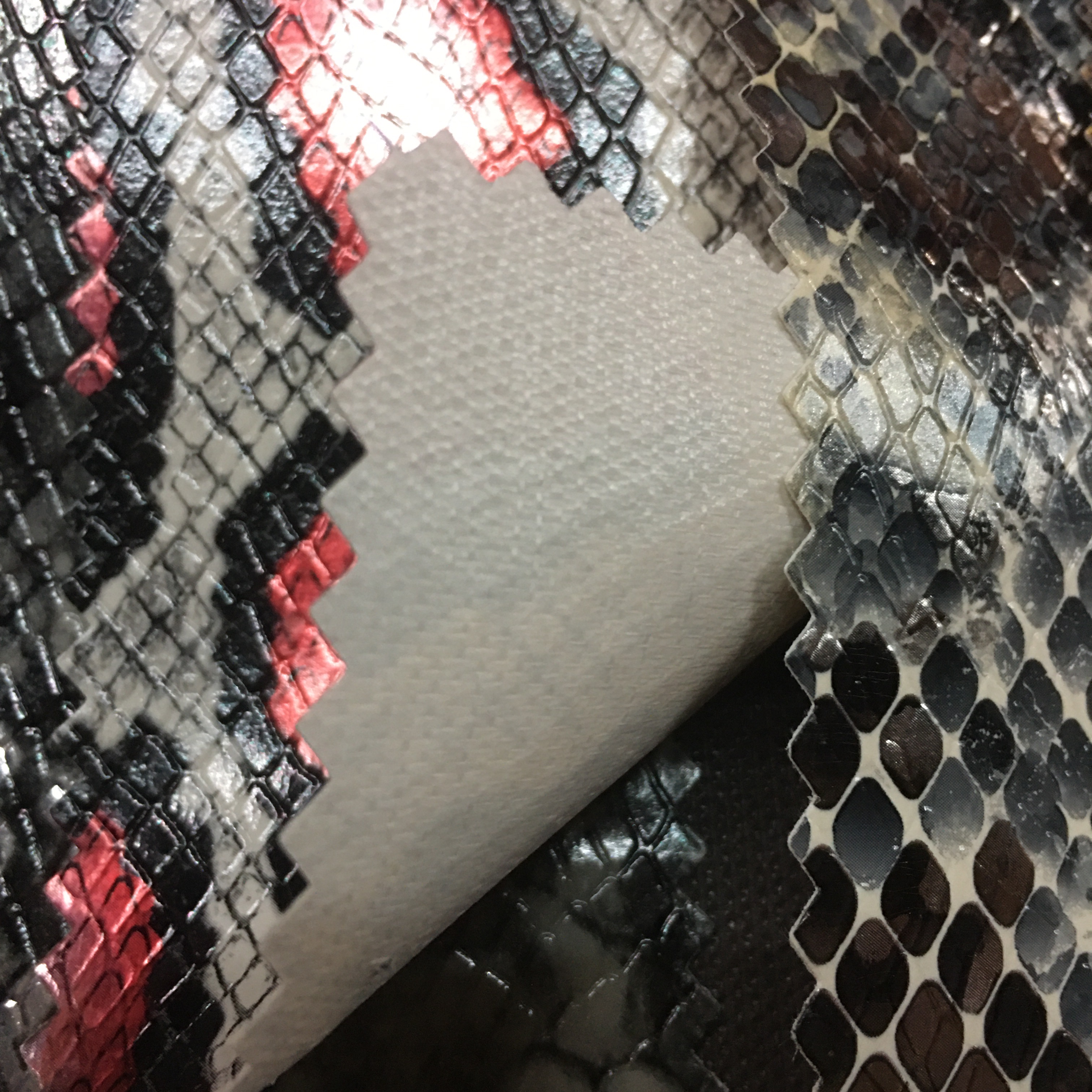 Python-patterned leather Item Picture