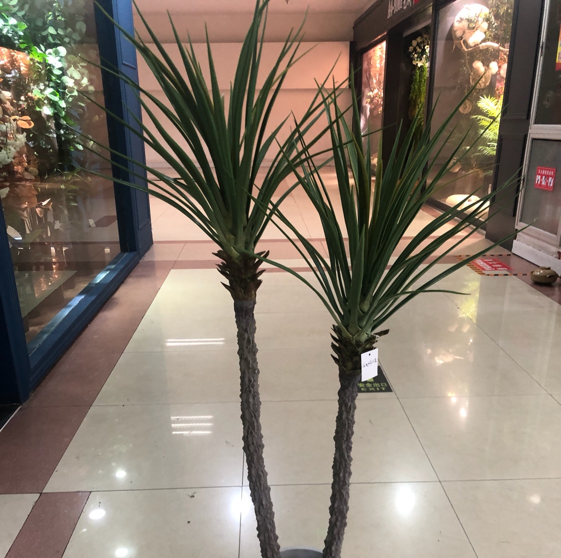 萌粒品牌树脂冰箱贴车载摆件 可爱卡通儿童玩具 安全无毒环保材质 车内装饰小物品