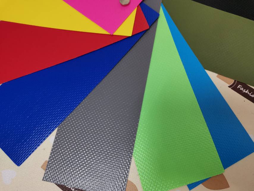 网红PVC夹网高中低档大量现货箱包沙发鞋面辅料详情图1