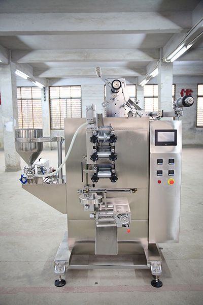 Continuous automatic granule packaging machine (deposit)