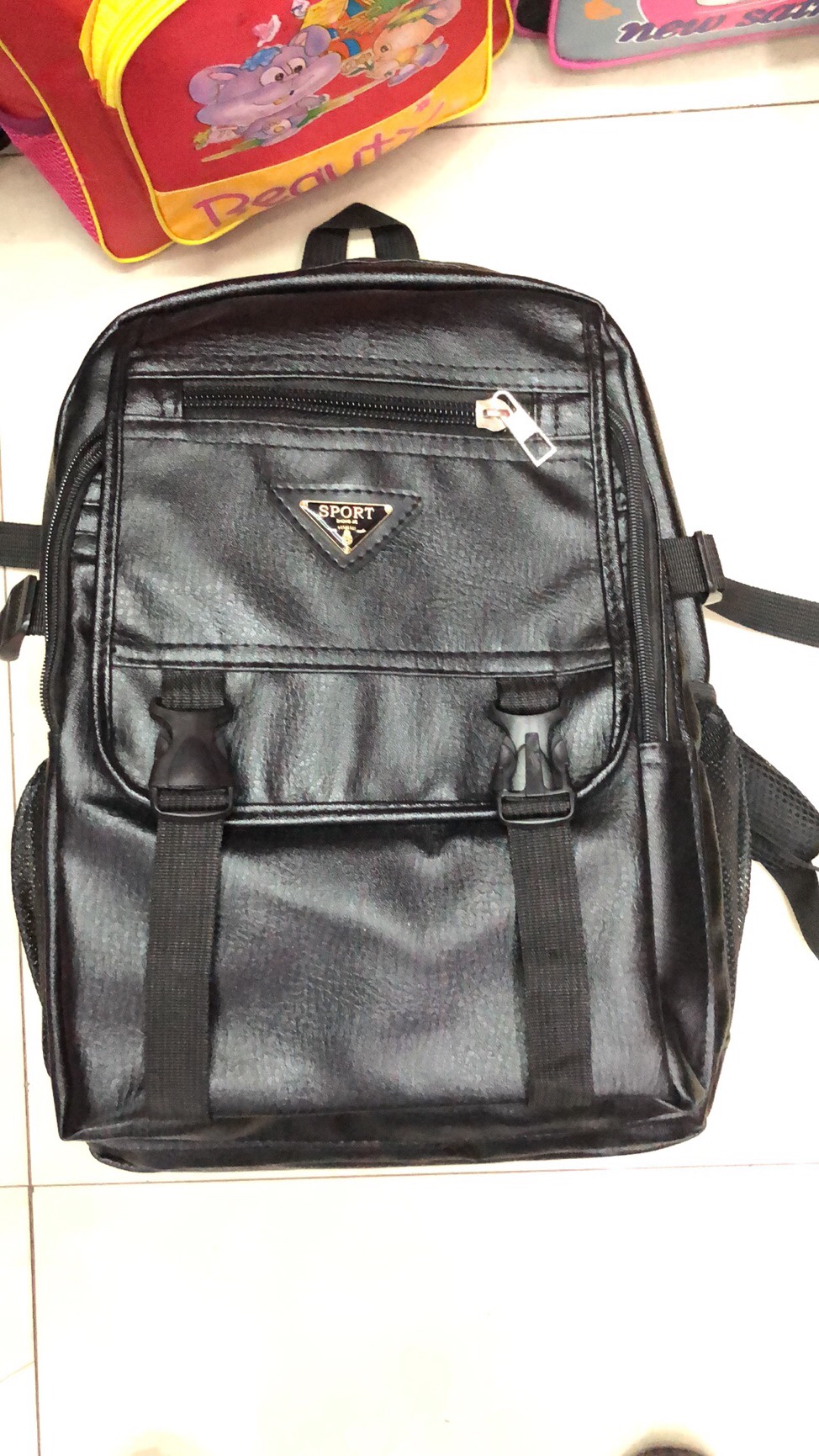 Leather Backpack Sports Bag Travel Bag Application Scenario