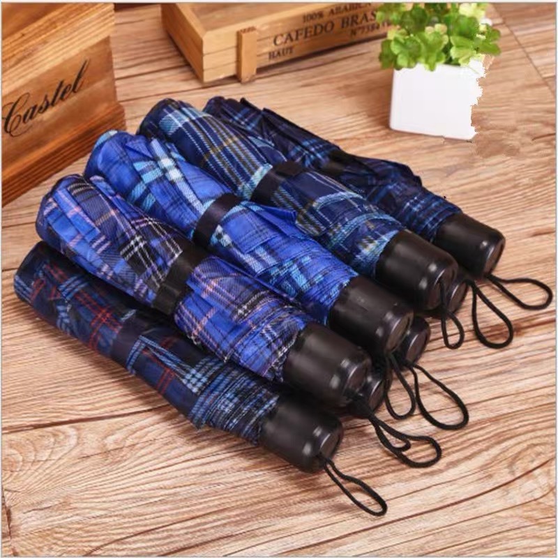Wholesale Three Fold Plain Umbrella Fresh Color Clear Umbrella Three Fold Umbrella 8 Bone Cheap Stall Short Handle Folding Umbrella Manufacturers details Picture