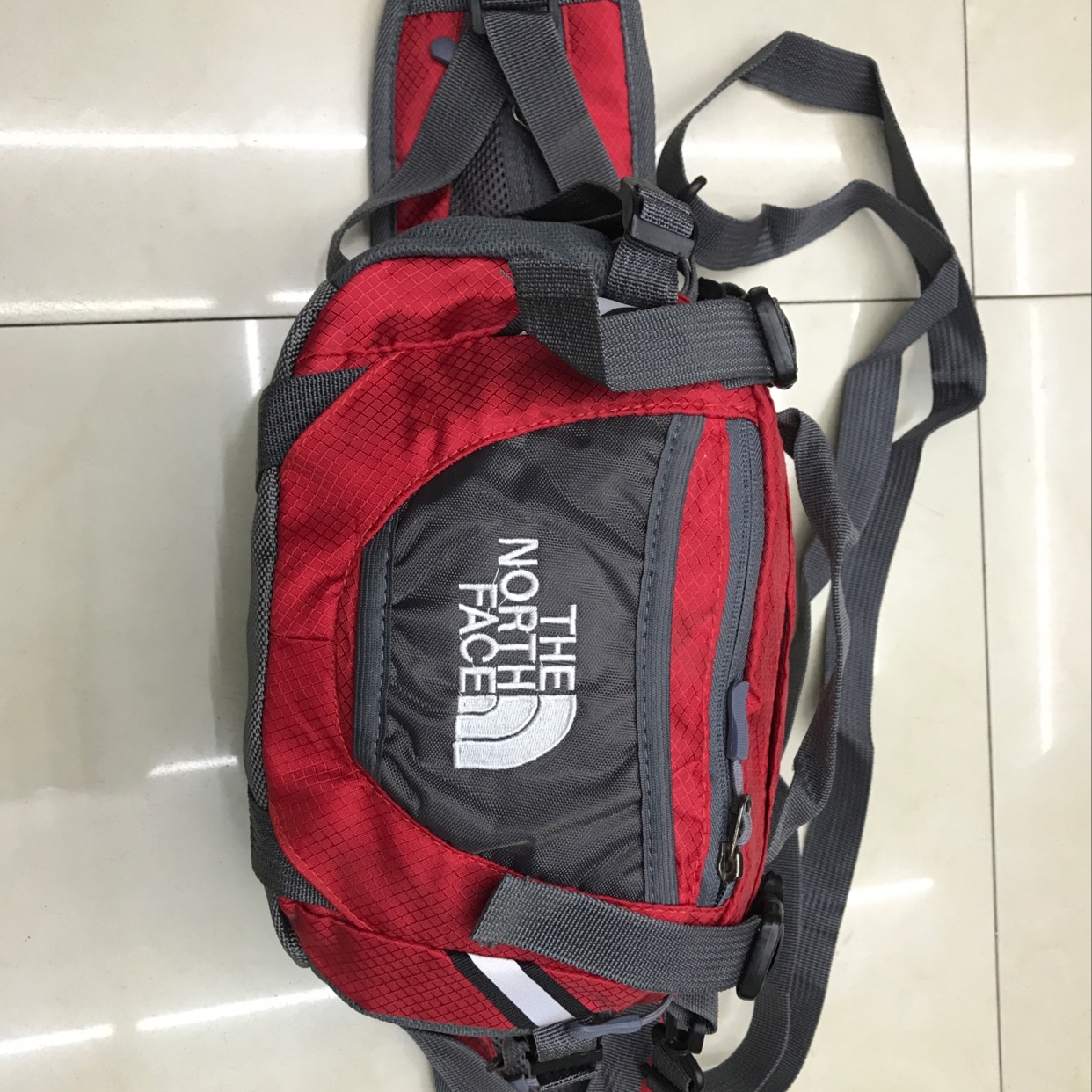 男士腰包多功能腰包产品图