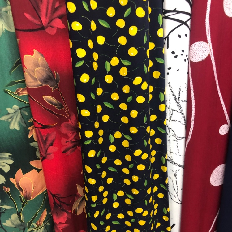 Spring and summer clothing fabrics, silk and cotton, direct sales from the manufacturer. New products of the season are available for wholesale or retail details Picture