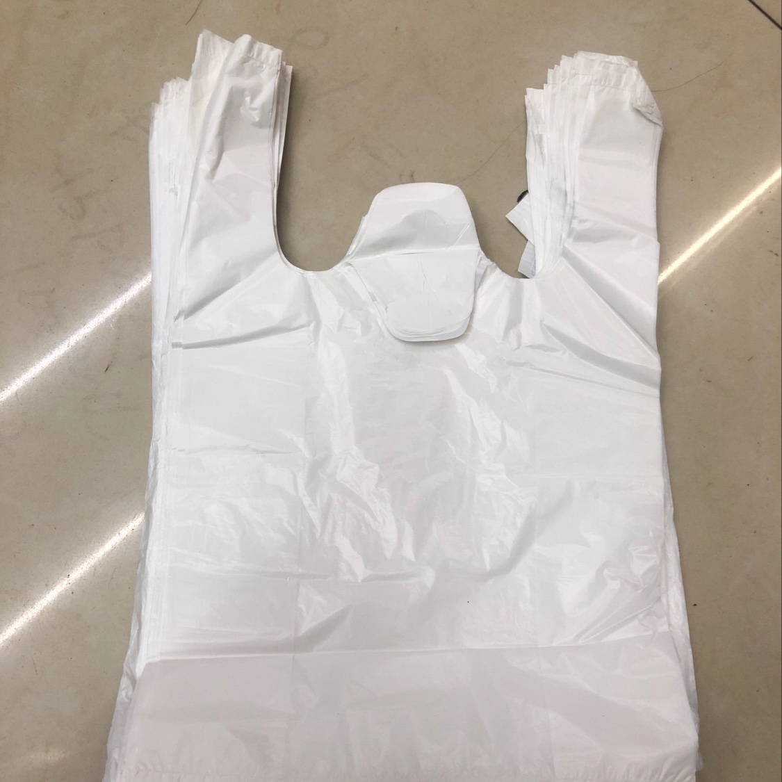 Freight to be paid by yourself. 26x40 low pressure double layer 3 silk, vest bag, can be customized.