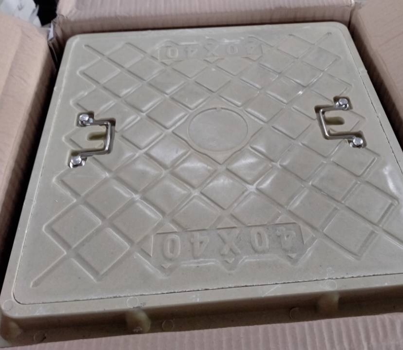 Outlet manhole cover thumbnail