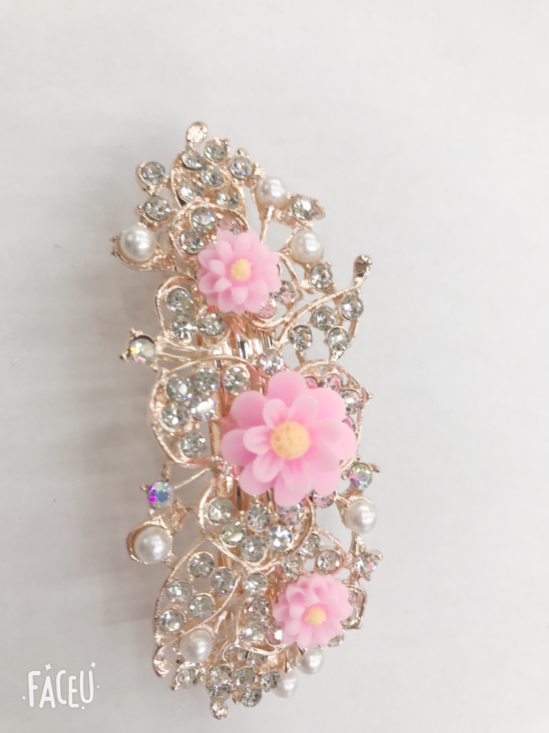 New fashionable and trendy hair clips and hairpin accessories are sold directly by the manufacturer Specification image