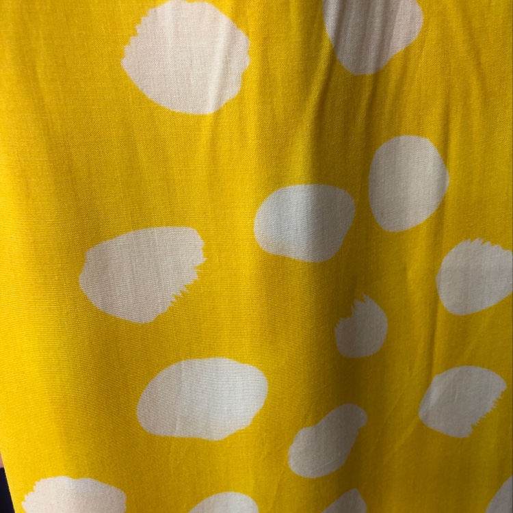Silk cotton is in stock and available for direct sales by the polka dot manufacturer. New products of the season are available for wholesale or retail