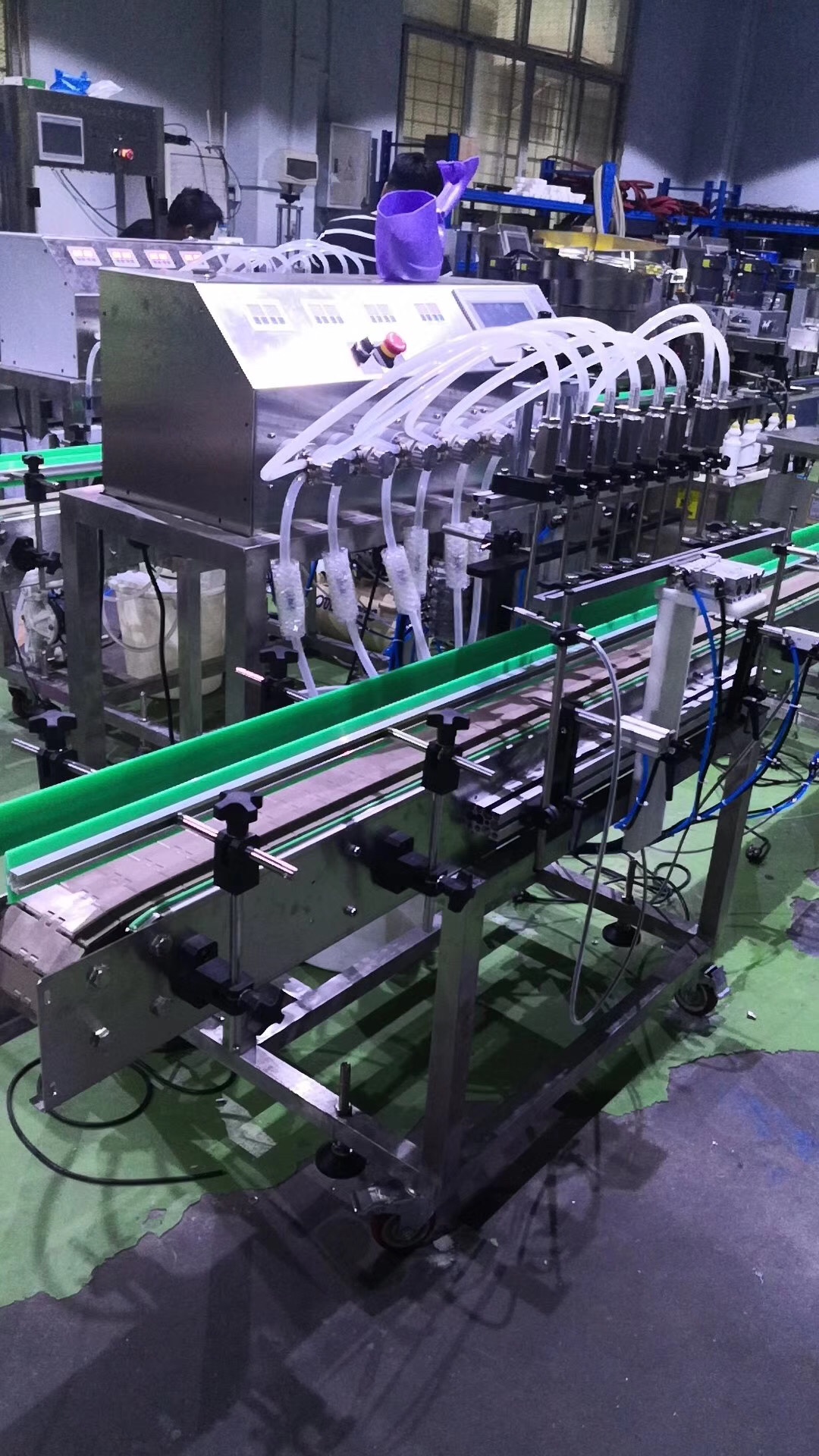 The fully automatic liquid agent filling and capping machine packaging equipment has high mechanical efficiency Application Scenario