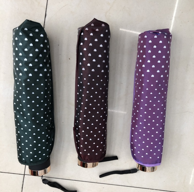 Three-fold chameleon printed umbrella