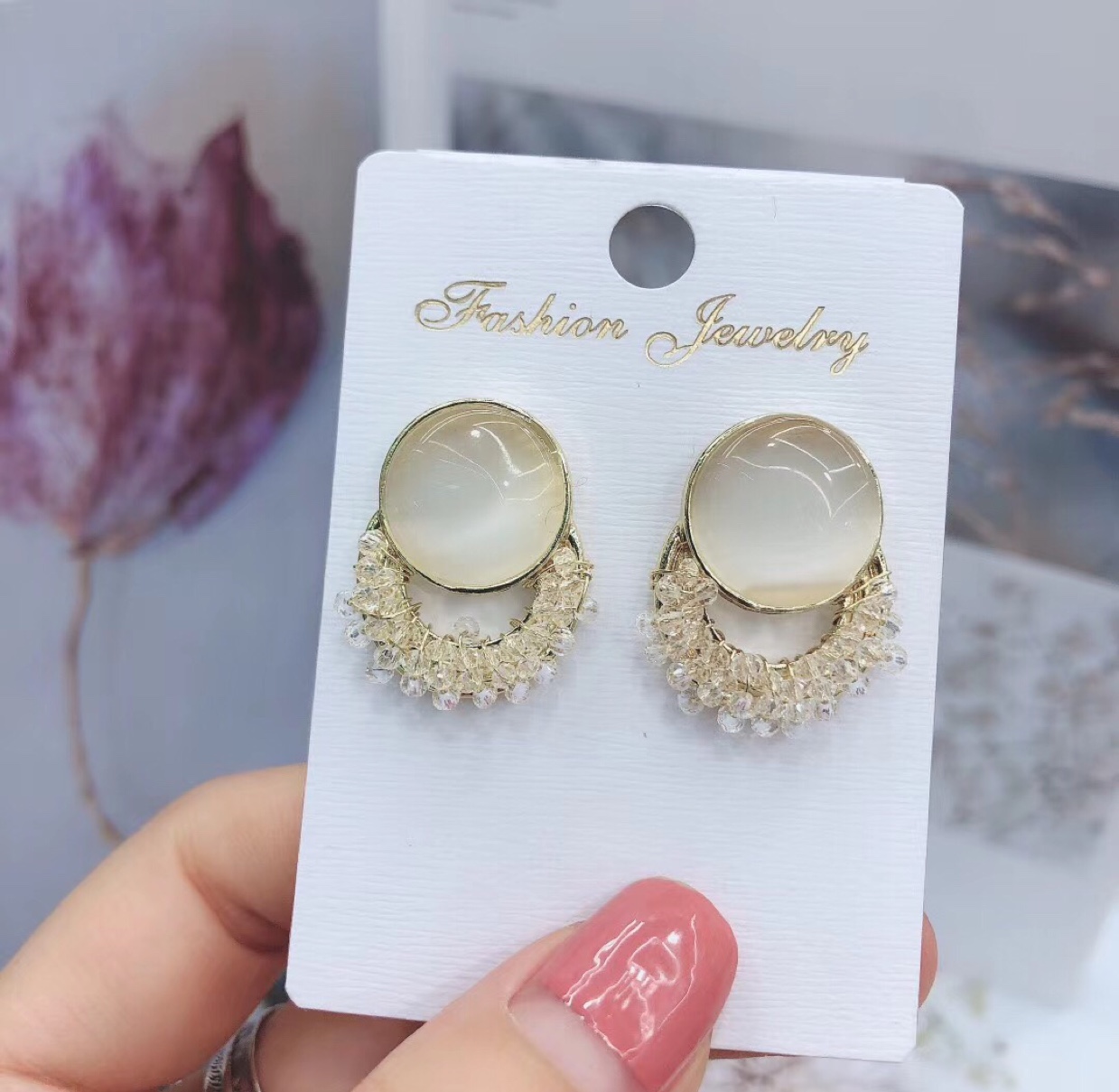 Ear stud thumbnail
