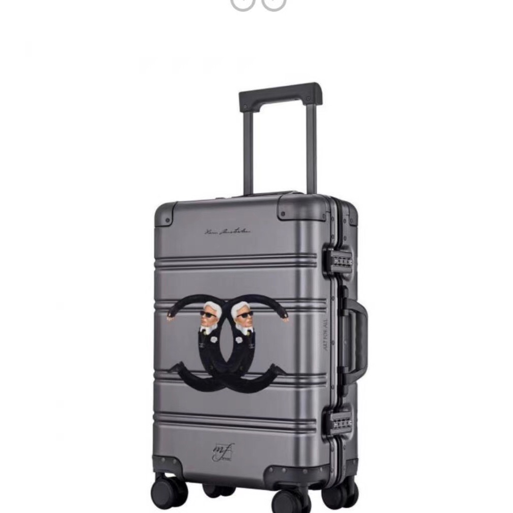 很多明星时尚达人都在推荐的潮牌[勾引]25寸全铝，颜色：带图深灰色黑色