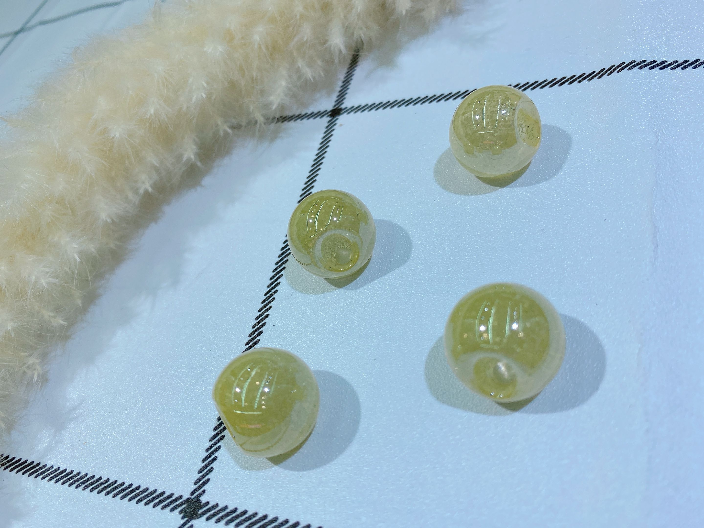 Acrylic perforated powder-filled round ball headwear accessories detail image 7