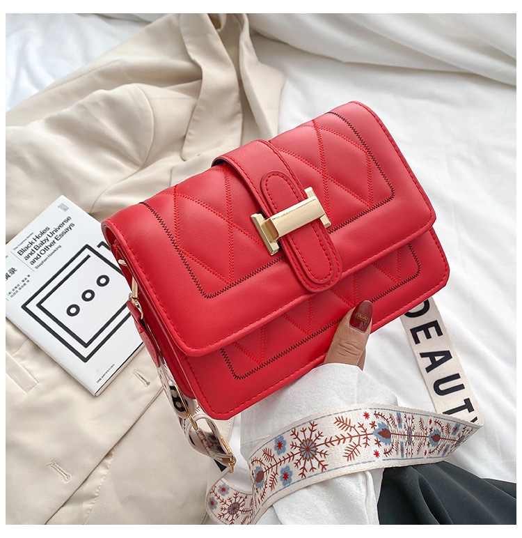 内销外贸定做现货2020新款韩版洋气宽肩带斜挎包包女时尚潮绣线百搭单肩女包小方包详情图6