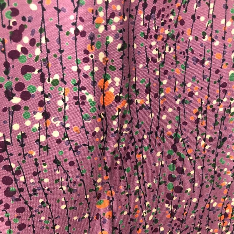 Direct sales of silk and cotton fabric for skirts and shirts from the manufacturer. New products of the season are available for wholesale and retail
