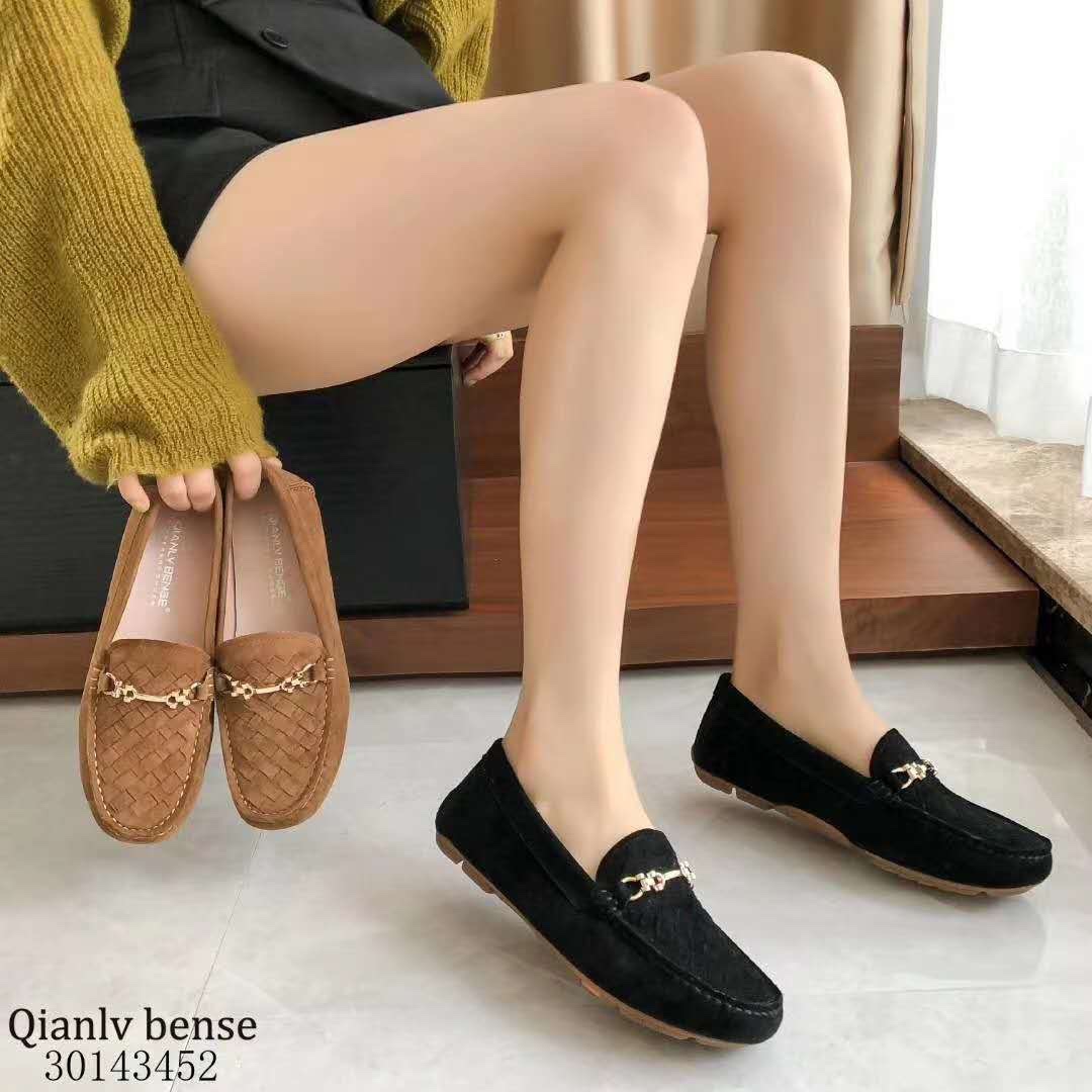 High-quality, fashionable and trendy new women's shoes and casual shoes