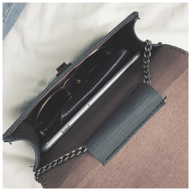 Domestic sales and export custom-made in stock 2020 autumn new style single-shoulder small square bag fabric texture lock small bag Korean style trendy women's bag single-shoulder crossbody small bag wholesale undefined