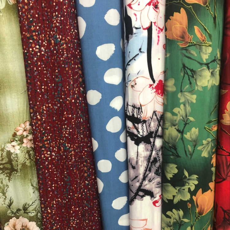 Silk and cotton printed fabric for spring and summer is sold directly by the factory. New products of the season are available for wholesale or retail details Picture