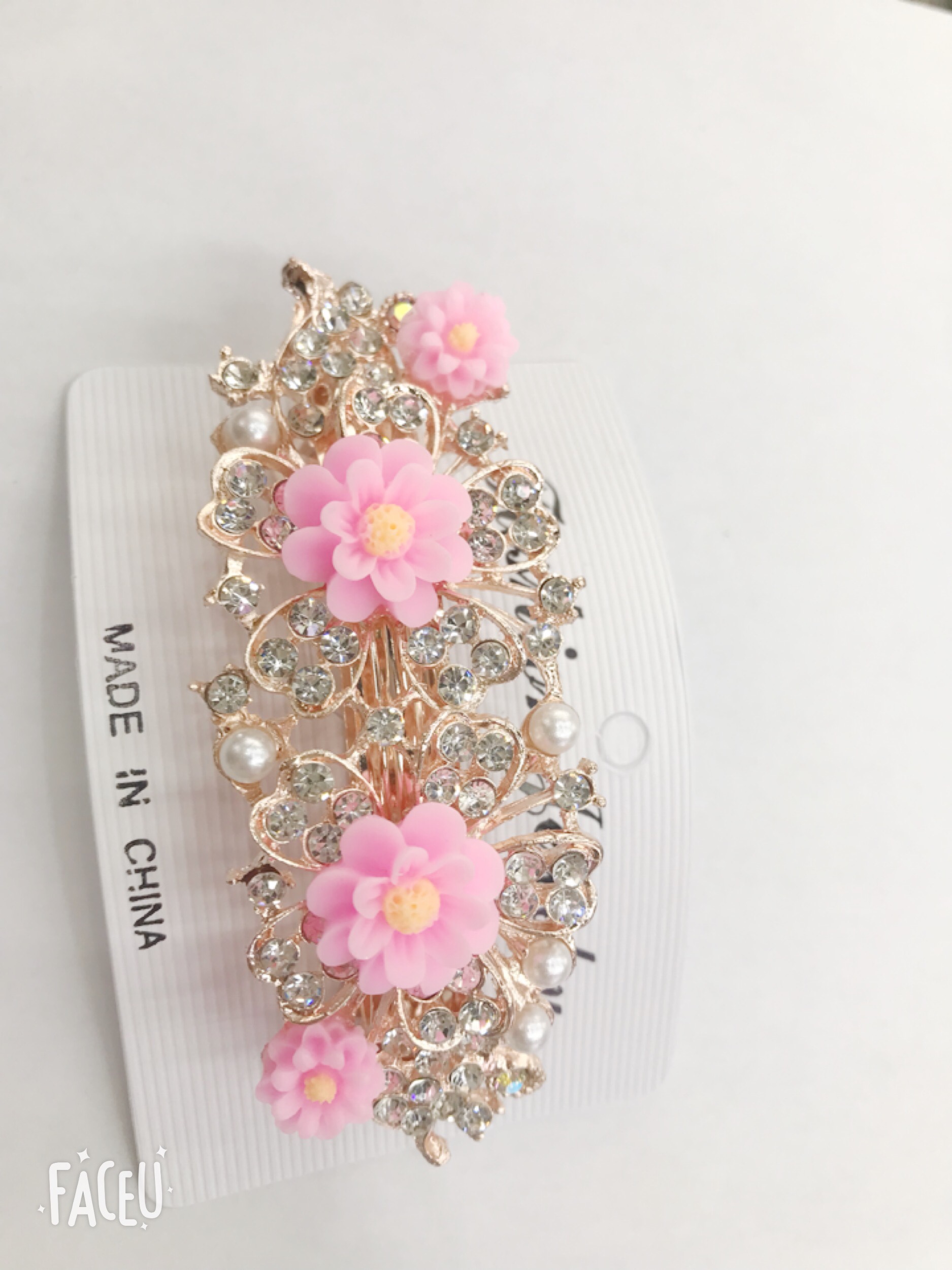 Rainbow hair clips and hairpins wholesale factory direct sales of genuine European and American best-selling jewelry Application Scenario