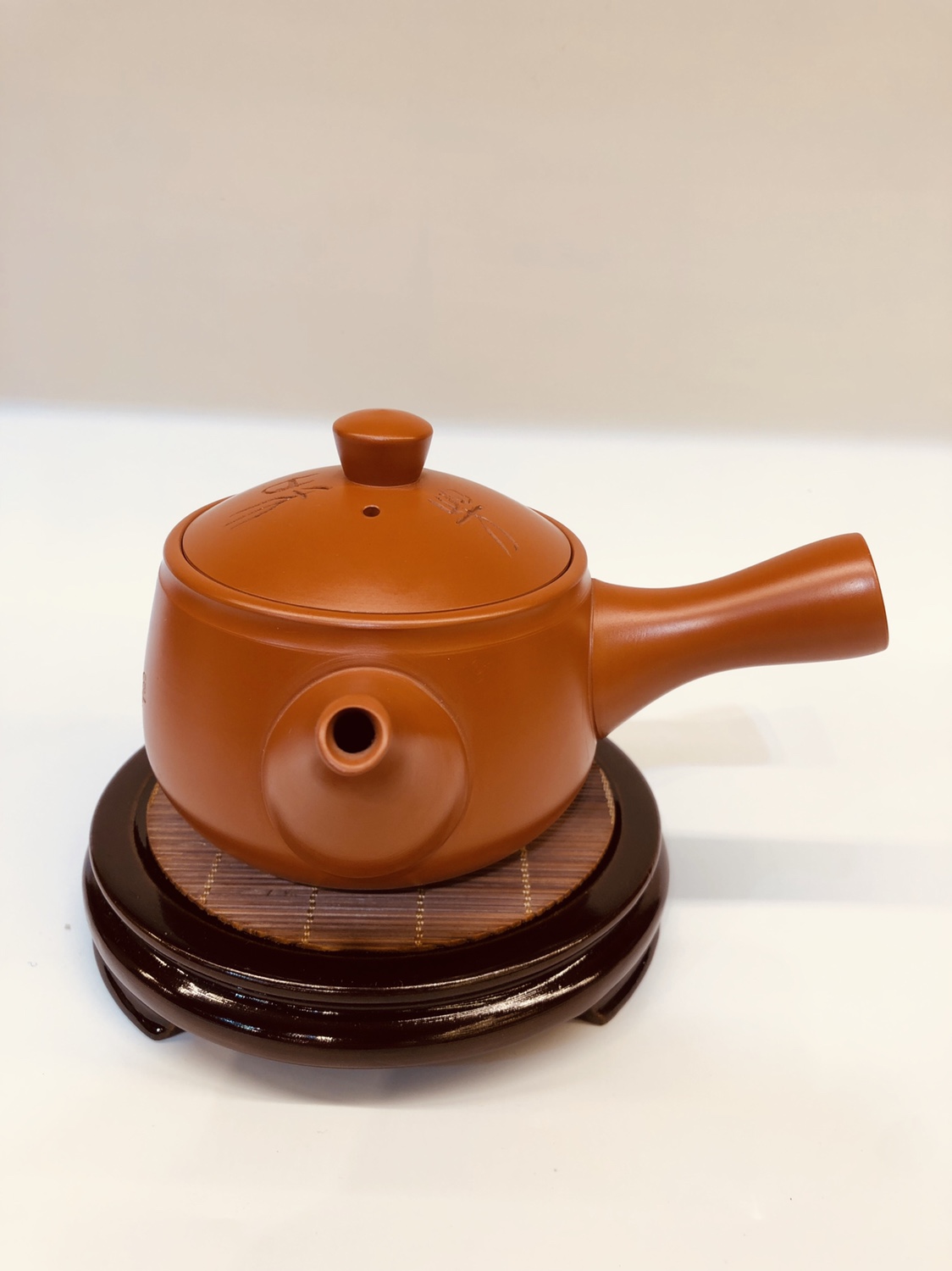 日本/常滑烧白底实物图