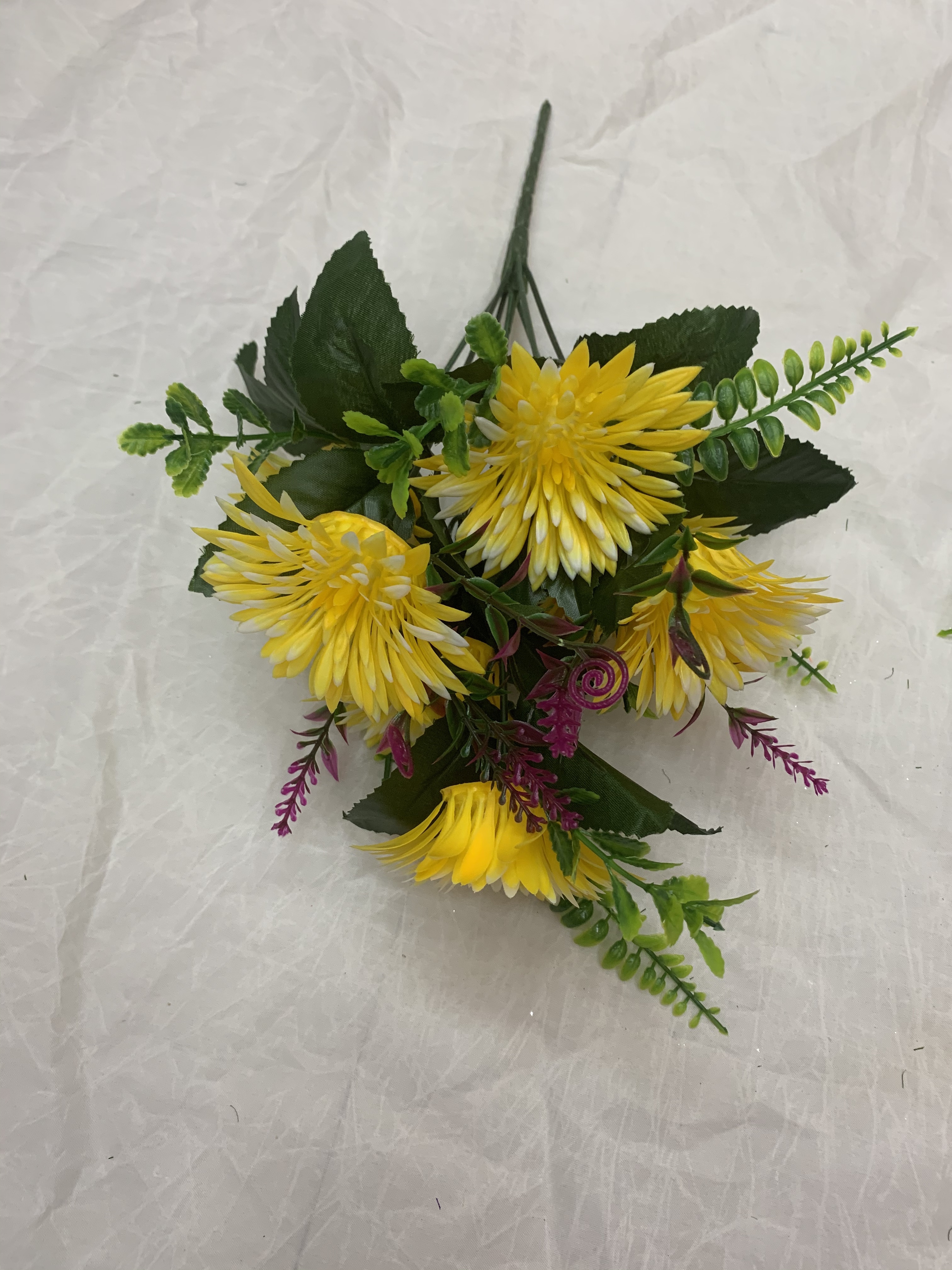 Seven small chrysanthemums Application Scenario