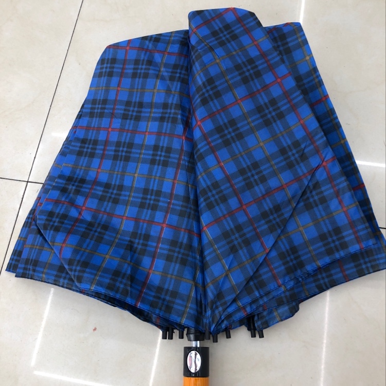 Two-fold checkered umbrella details Picture