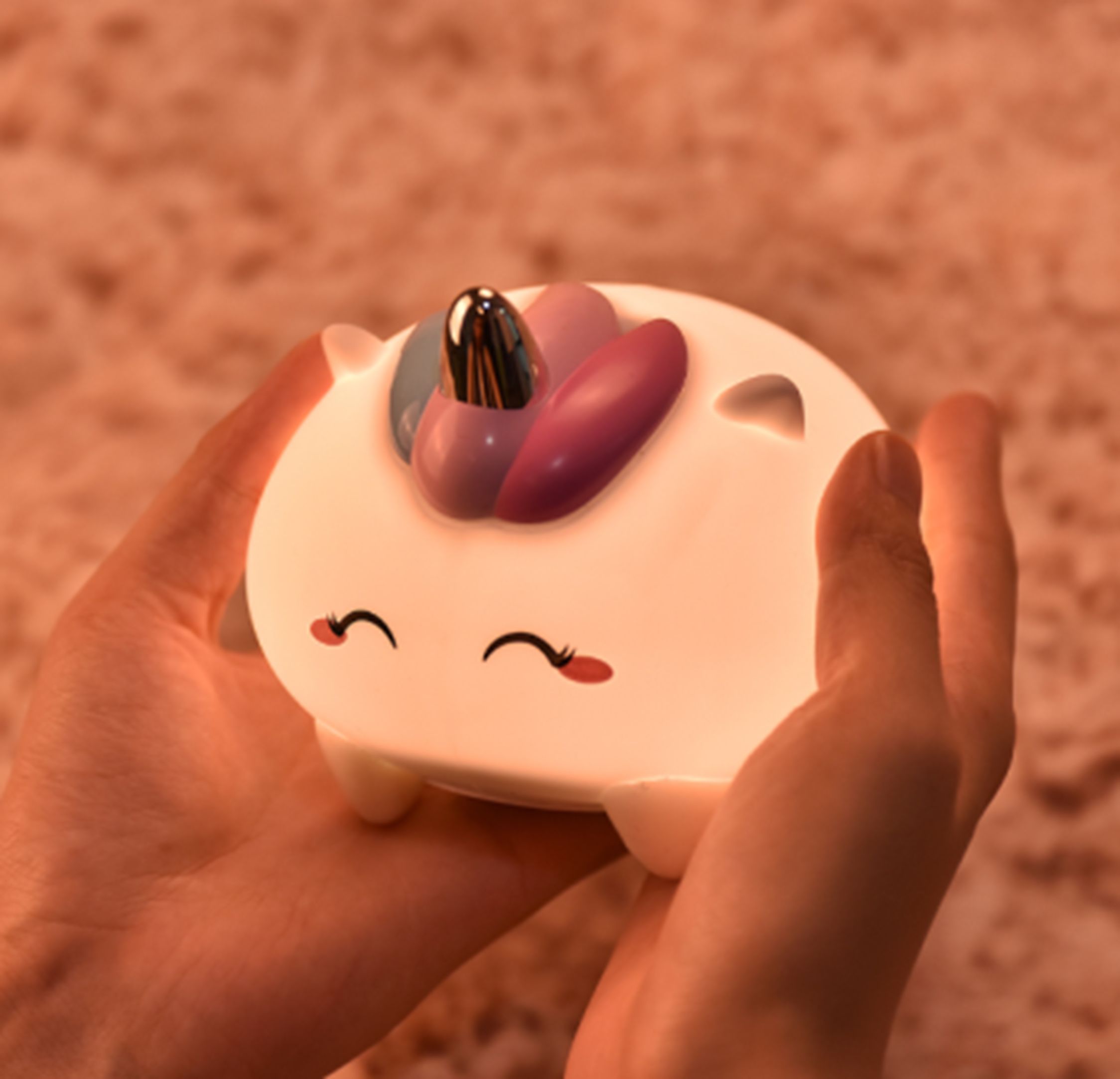 Yiwu Selection little monster Silicone lamp gold little monster LJC-125#/18056