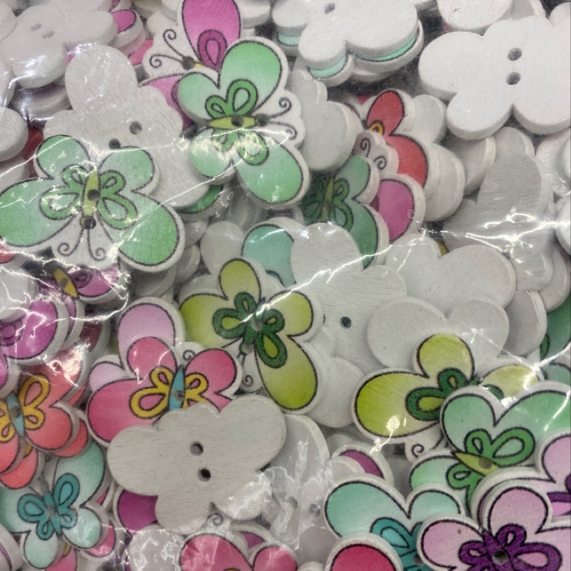 白色底蝴蝶卡通木片