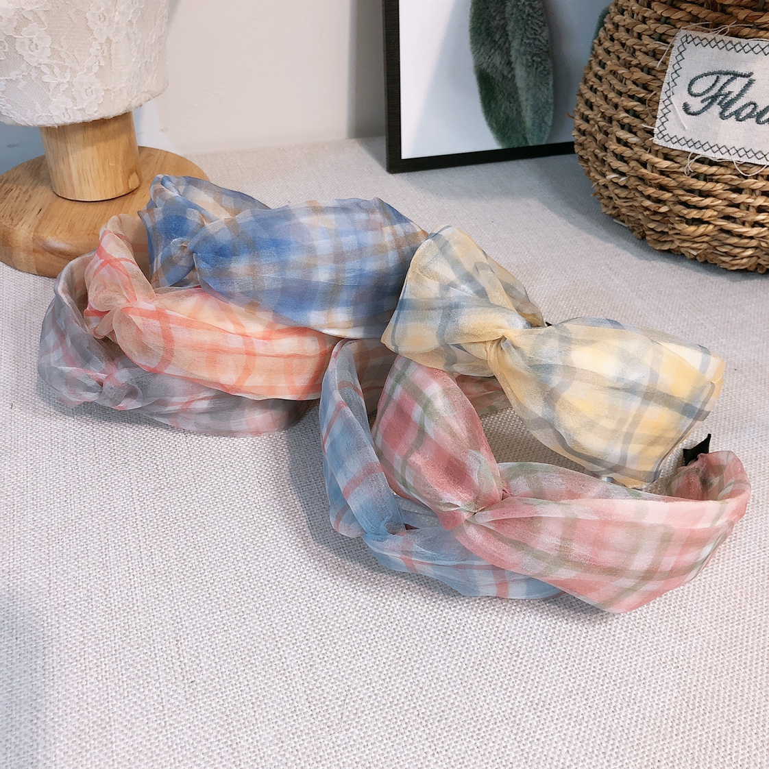 Chiffon little rose flower bow headband, a must-have and versatile accessory for piggy girls 6 details Picture