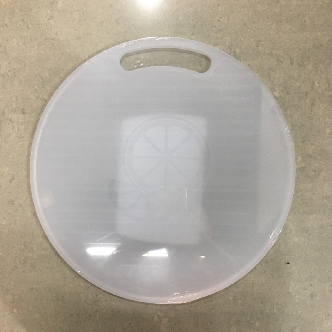 环保食品级带提手圆形透明色塑料菜板详情图3