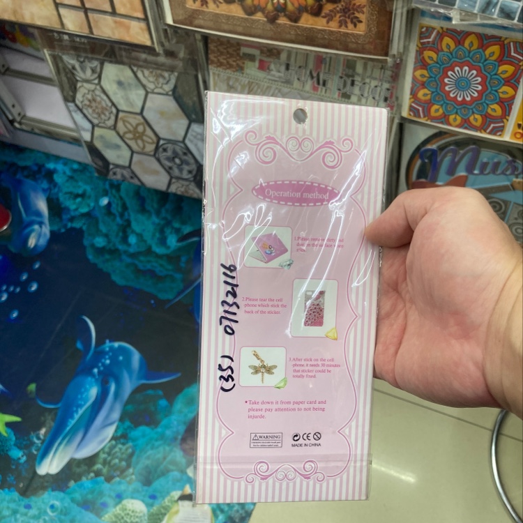 Manufacturers Custom Acrylic Diamond Rhinestones Diy Mobile Phone Office Supplies Children Stickers Resin Flower Drop Diamond Stickers Application Scenario