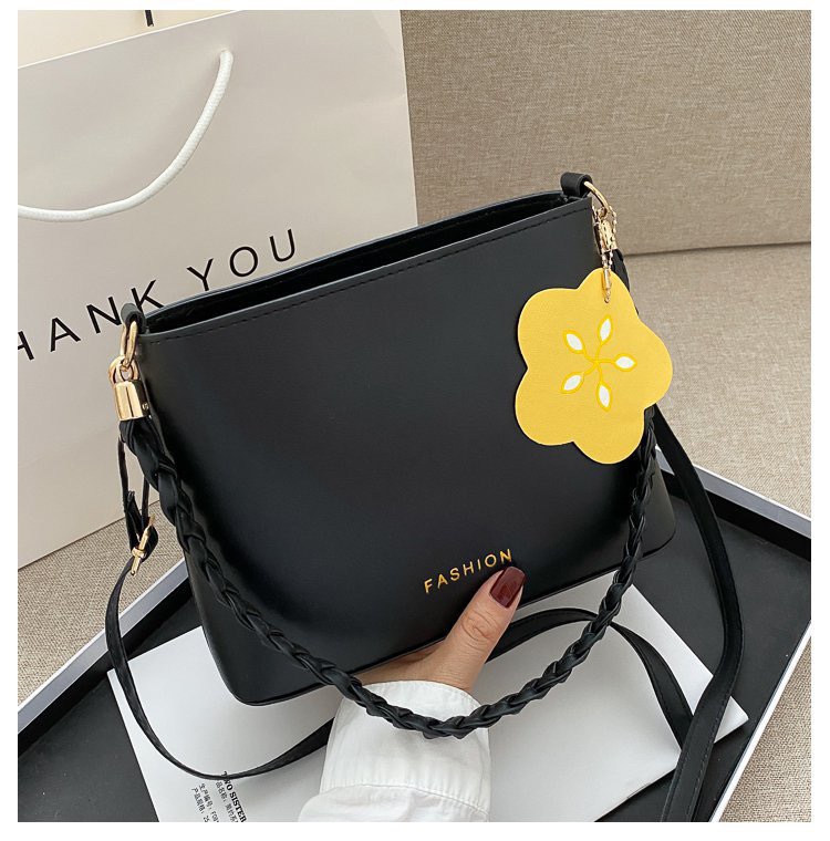 Customized domestic and foreign trade 2020 new trendy bags, small bags, crossbody bags for women, summer woven handbags, student buckets, tote bags Item Picture