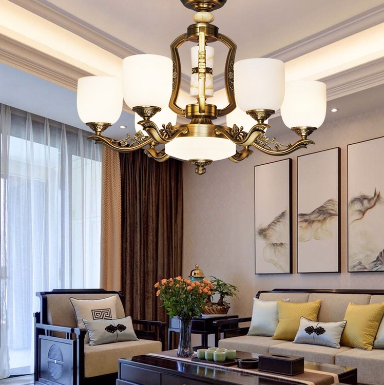 The new spring collection of the new Chinese-style brand, Muling Sen, features a zinc alloy glass 6-head chandelier with "Dimly lit Lights"
