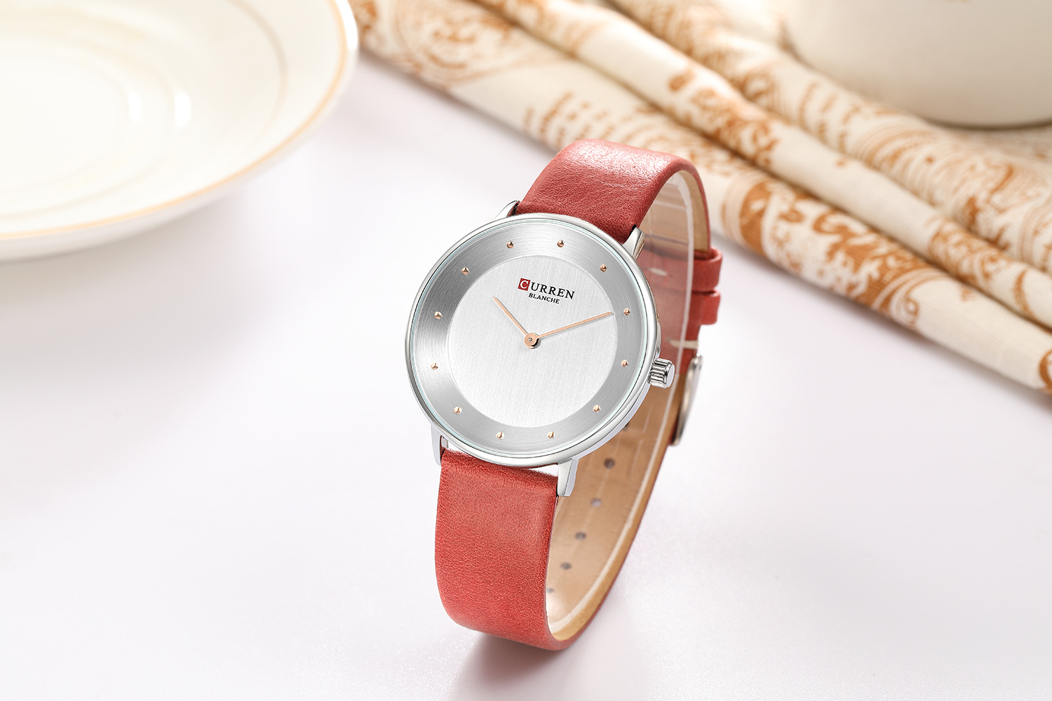 CURREN Kalen 9033 Belt Watch Waterproof quartz watch Watch Fashion casual ladies watch Application Scenario