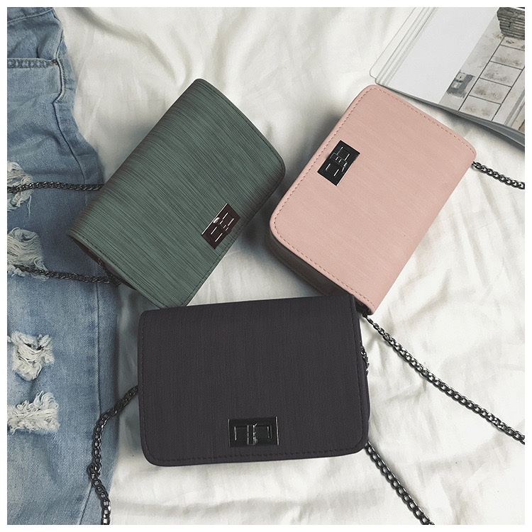 Domestic sales and export custom-made in stock 2020 autumn new style single-shoulder small square bag fabric texture lock small bag Korean style trendy women's bag single-shoulder crossbody small bag wholesale undefined