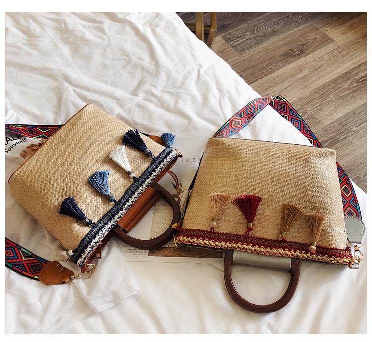 Domestic and foreign trade in-stock 2020 summer new fringed straw woven bag, color-blocking woven bag, women's ethnic style strap, single-shoulder crossbody bag, handbag undefined