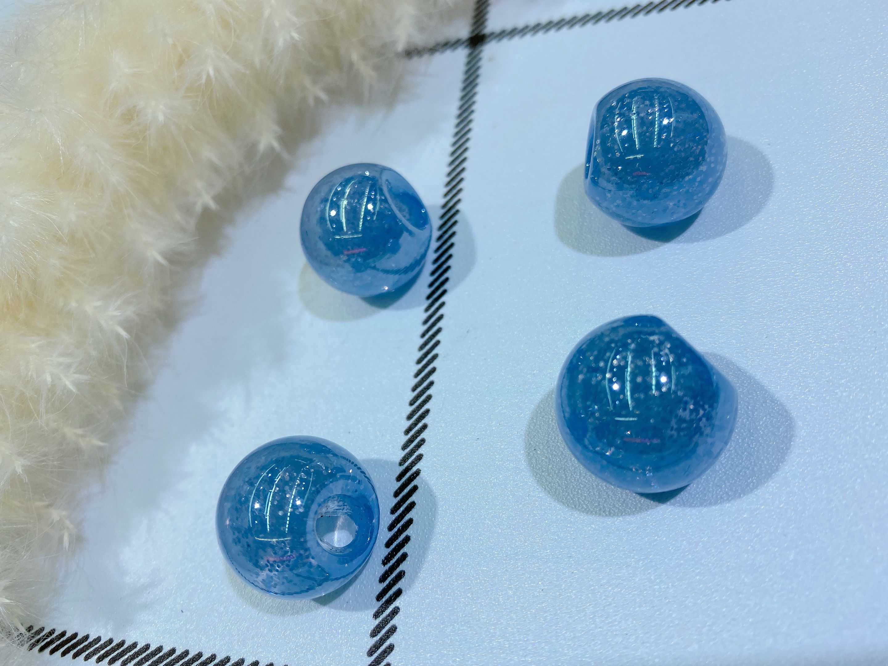 Acrylic perforated powder-filled round ball headwear accessories detail image 6