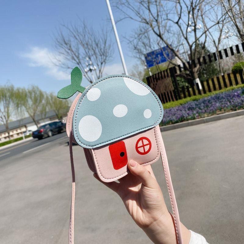 Children's Bags 2020 Summer New Shoulder Bag Little Girl Bag Cute Mushroom Crossbody Bag Fashion Boys And Girls Bags details Picture