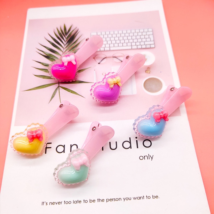 Korean Instagram candy color love children hairpin duck beak clip baby hair clip cute little clip headpiece thumbnail