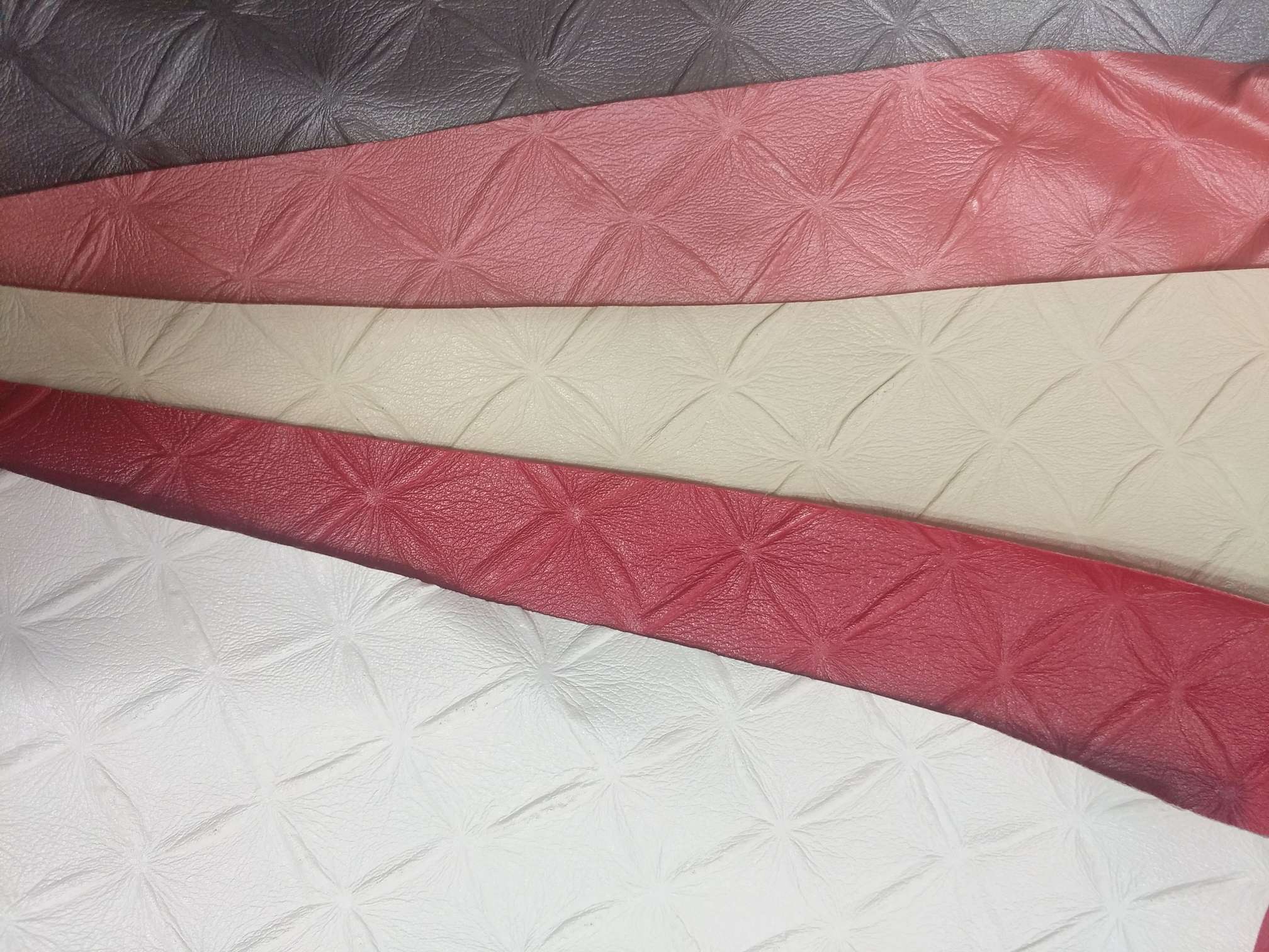 厂家直销热销，新款家装革PVC珠光粉色表面顺滑耐磨详情图2