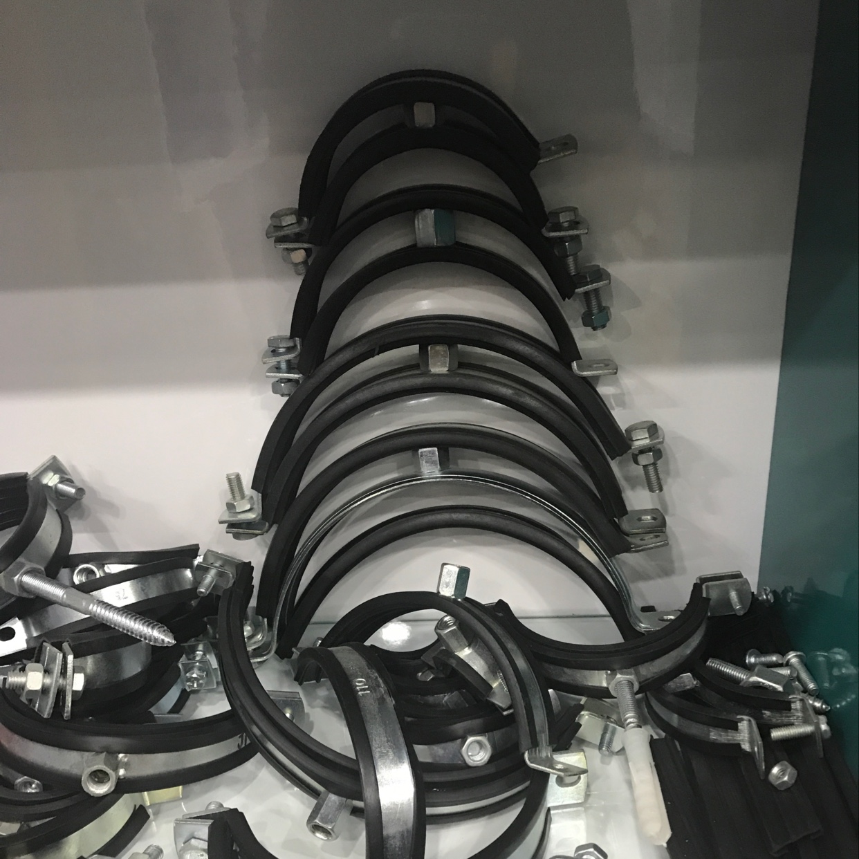 Pipe clamp