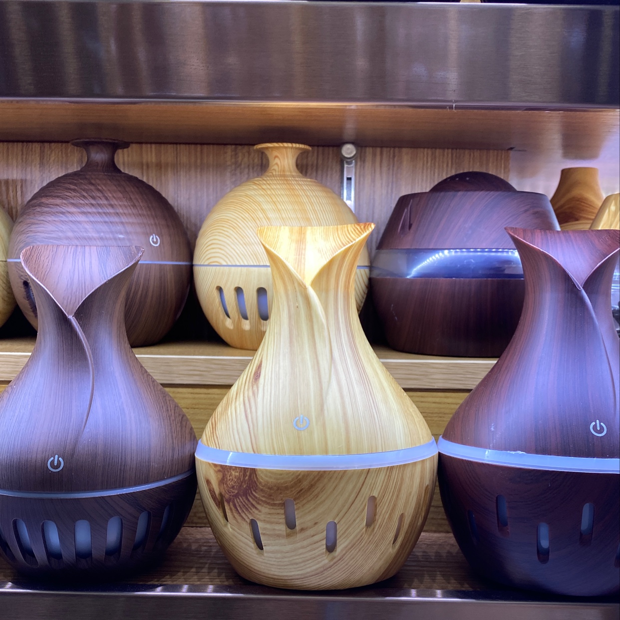 Wood color of the humidifier