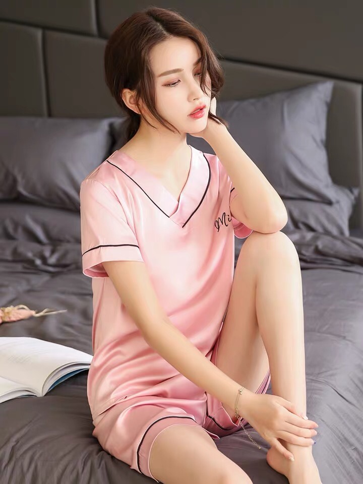 Summer thin ice silk short sleeves and shorts for women, sexy and realistic silk women's summer home wear Specification image