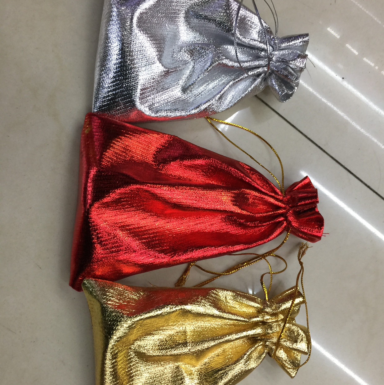 11X16cm gold and silver cloth bag