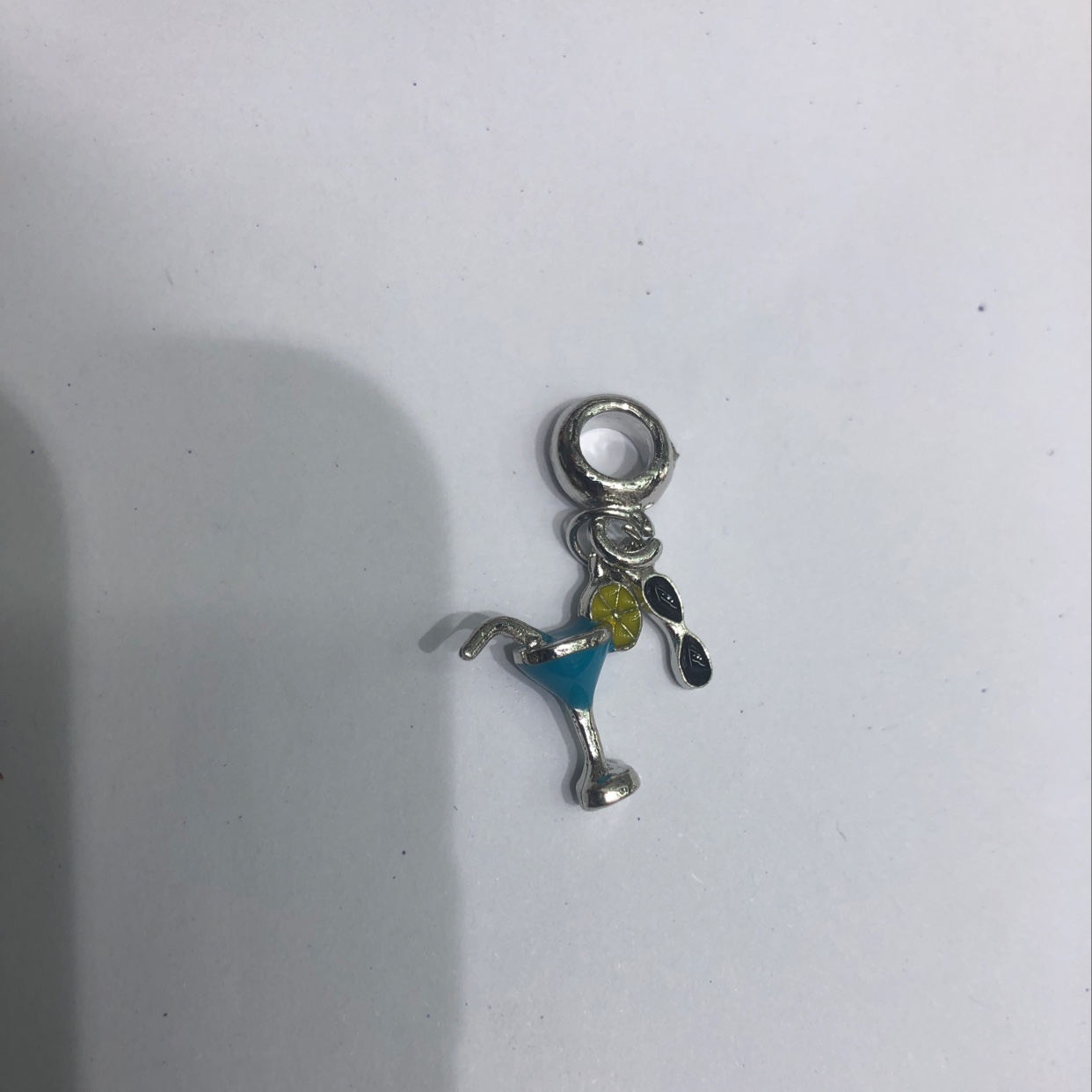 Passepartout, The large bead, the drink cup thumbnail