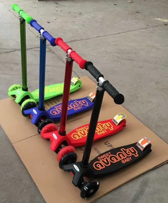 Scooter Rice high children's scooter meter high foldable 2 to 8 year old three wheel skateboard Flash wheel skateboard baby skateboard Yo-yo full figure