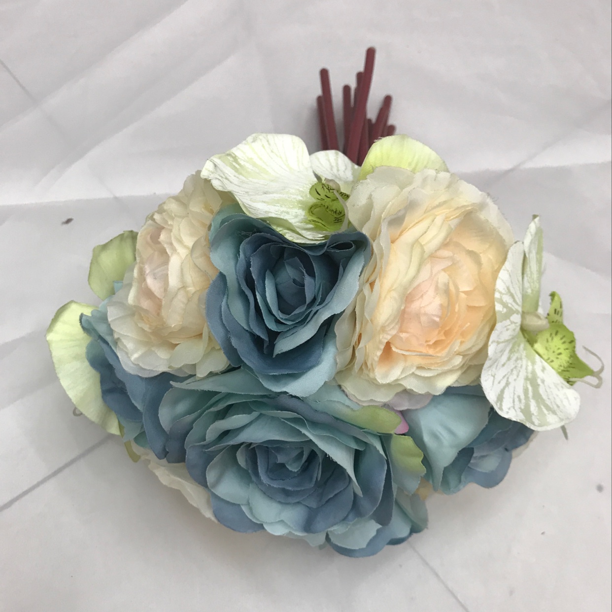 Rose, lily and Phalaenopsis combination bouquet